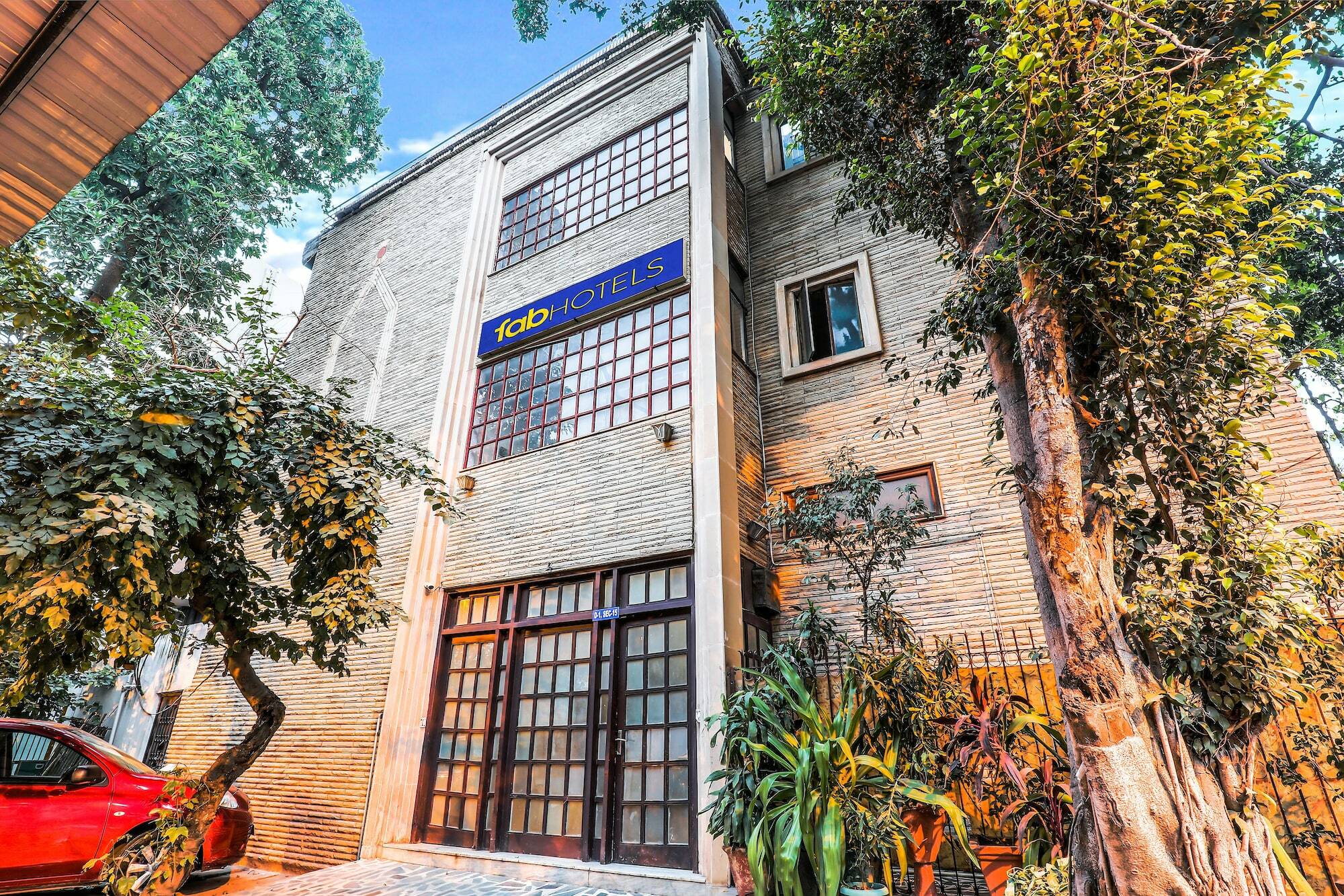 Fabexpress Hemkunt Mansion Hotel Noida Exterior foto